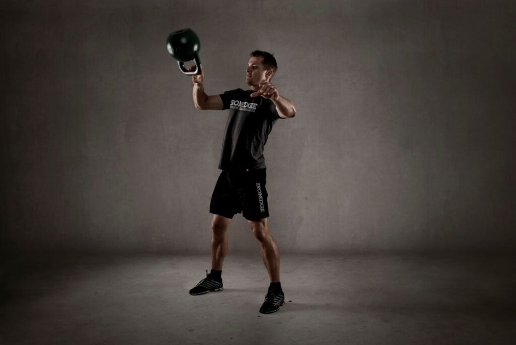 Kettlebell for home workout<br />
